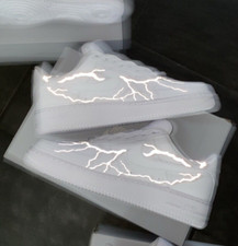 REFLECTIVE LIGHTNING (MODEL 2)