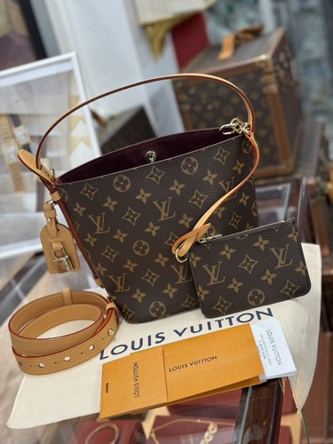 Louis vuitton all - vuitton, bb