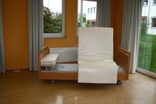 Einzeln -Aufstehbett -