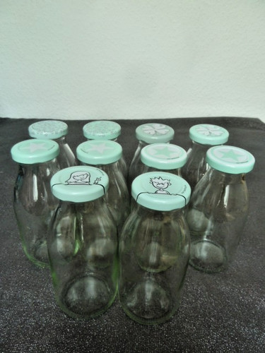 Leere glasflaschen zum - 10,