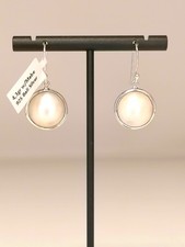 handgefertigte Ohrringe aus