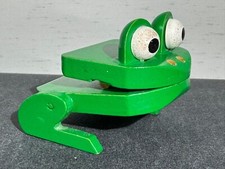 Foto Clip Halter, Memohalter, Notizhalter, Frosch aus Holz BxTxH~6,5x8,5x6,5 cm