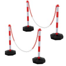 Absperrpfosten mit Kette