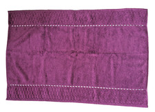 Schöner Badteppich 60x90