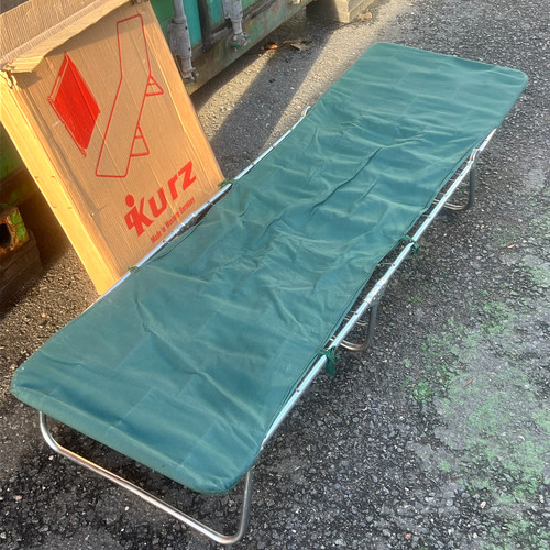 Kurz antikes militärbett - kurz,