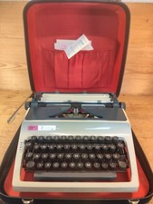 DDR Schreibmaschine Erika Modell Modell E 30 Reiseschreibmaschine 1974 Büro