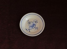 Porzellan-Teller mit