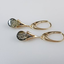 Bernstein Ohrringe Grun