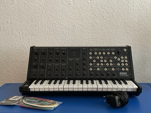 Korg mini synthesizer - mini,