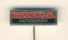Anstecknadel / Pin - Honda - Motorgeräte  - Schriftzug rot - Breite 27 mm