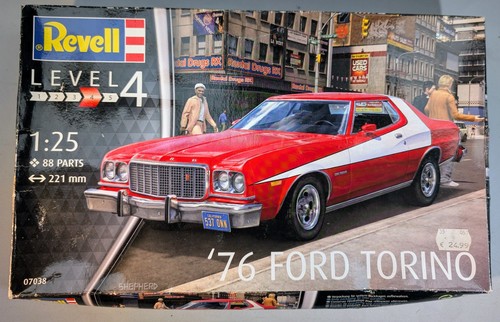 Revell 1976 ford torino - revell,