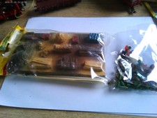 Spur N..NOCH...Bau + Heizungsmaterial...DIORAMA....( NEU). + Klein.igkeiten..GUT