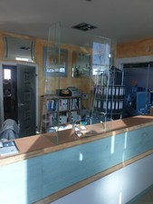 Hustenschutz / Spuckschutz aus