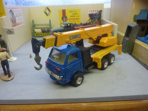Vintage isuzu kranwagen - isuzu,