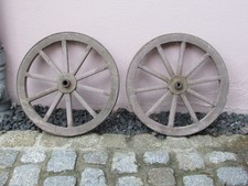Stück altes leiterwagenrad - altes,