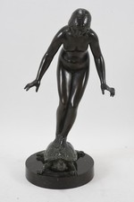 C26M85- Richard Fabricius (1863-1923) Bronze Figur Frauenakt auf Schildkröte