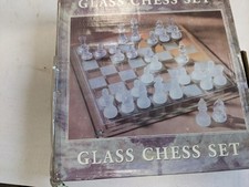 Schachspiel aus Glas 19x19cm.