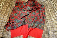 attraktiver Herrenschal klassische Paisley Allovermuster 5-farbig urbaner Chic