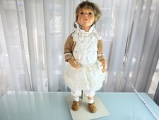 Künstlerpuppe Hildegard