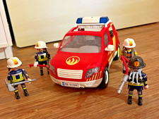 PLAYMOBIL City Action 5364 Feuerwehrauto mit Licht & Sound – inkl. 3+1 Feuerwehr