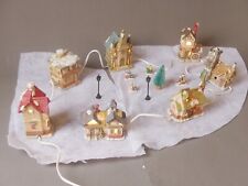 Vintage beleuchtetes Weihnachtsdorf 7 Gebäude mit Zubehör