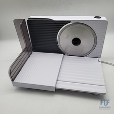 SEVERIN Allesschneider für Brot, Aufschnitt oder Käse. 1× Restehalter fehlt.