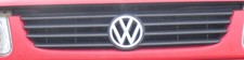 VW Polo 6N Kühlergrill Grill vorne schwarz VW Emblem Zeichen