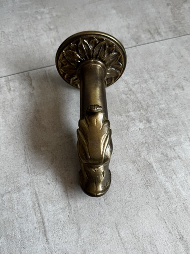 Wasserauslass mit rosette aus - wasserauslass,