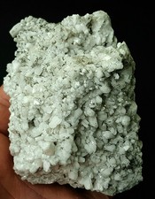 Apatit-Periklin-Sphen-Chlorit-