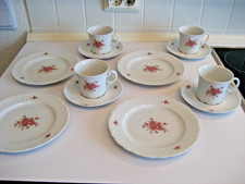 4 schöne Kaffeegedecke /