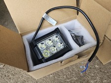4x LED Arbeitsleuchten Zusatzscheinwerfer SUV PKW LkW Kühlergrill 