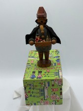 Räuchermann mit Bauchladen