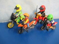 Familie mit Kinder Motocross