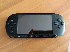 PSP Schwarz Spielkonsole, E1004, E2004 Und In Rot Die PSP 3004