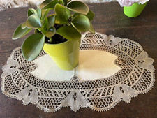 OVALE TISCHDECKE SPITZE