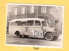 um 1955 Foto KWU Omnibus DRESDEN vor Fleischerei Fleischer - Verkehrsbetriebe 
