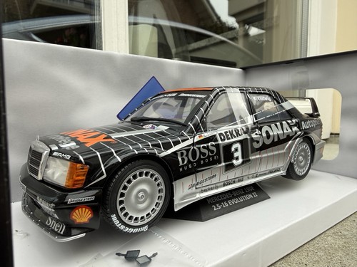 Mercedes 190 2 - 1:18,