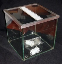 Ameisen ANTSTORE - ARENA Center Würfel-Becken - 20x20x20 cm - Alu-Glas-Abdeckung