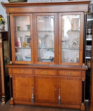 Selva Vitrine Kirschbaum furniert, gebeizt Neoklassiztischer Stil