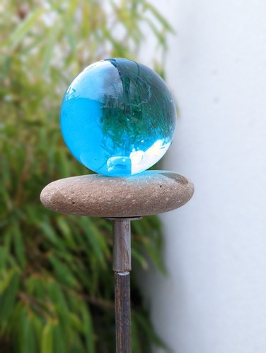 Gartenstecker mit glaskugel - gartenstecker,