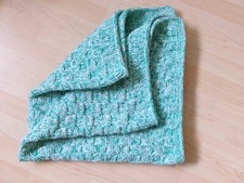 Baby- Kinderdecke Spieldecke Krabbeldecke ca. 100x100 Handarbeit grün/weiß NEU!