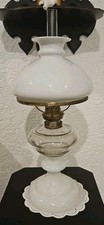 Antike Petroleumlampe Opalglas weiß mundgeblasen  Handabriss klarer Tank kompl.