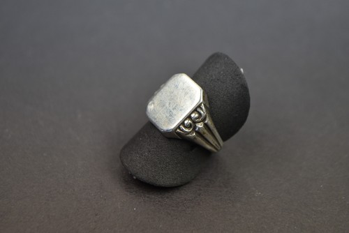 Antiker wappenring mit - mit, freier