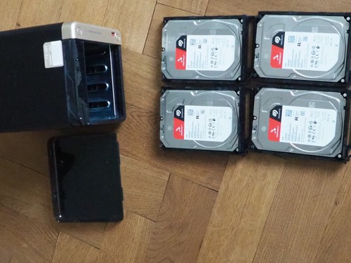 Qnap 464 nas x 4tb - 4,