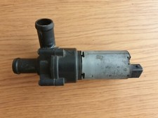 Original 12V water pump Bosch