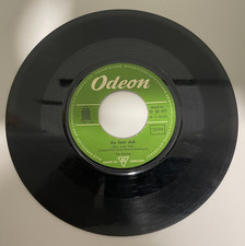 The Beatles Die Beatles Sie Leibt Dich Komm gib mir deine Hand GEMA Vinyl VG