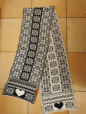 NEU! MOSCHINO Schal, Norweger