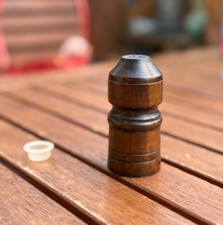 Salzstreuer dunkles Holz 8cm hoch Durchmesser 4cm