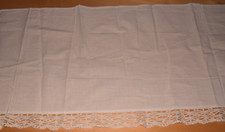 Altes Ziertuch mit Spitze