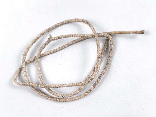 Zugband für ein stahlhelm - zugband,